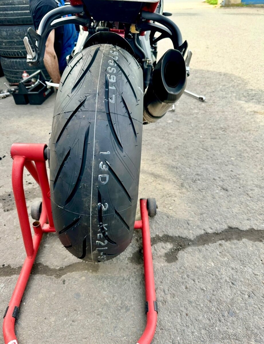 Triumph Speed Triple 1050 2014 - 2