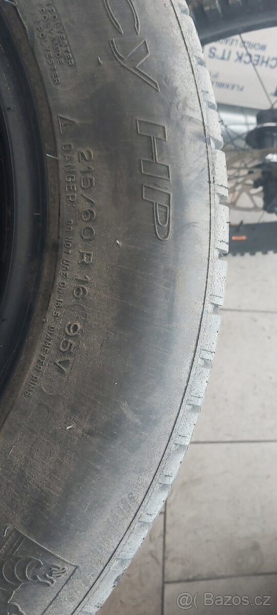 Letní pneu 215/60 R16 V95 - 2