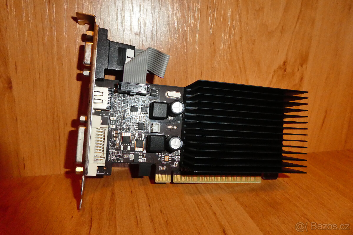 grafické karty do PCI-E slotů - 2