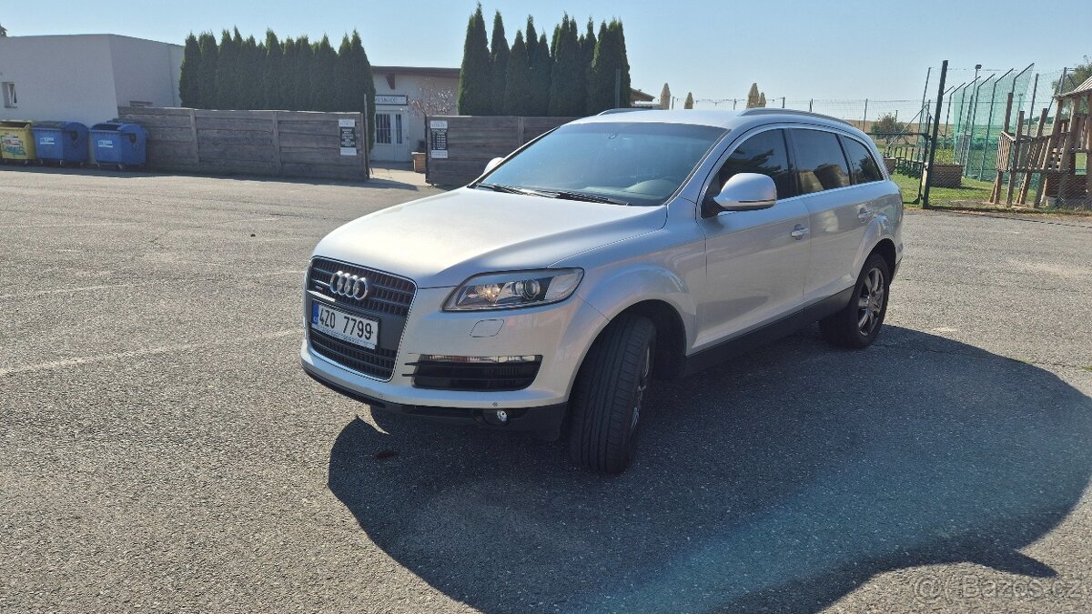 Prodám Audi Q7 3,0Tdi 171 Kw - 2