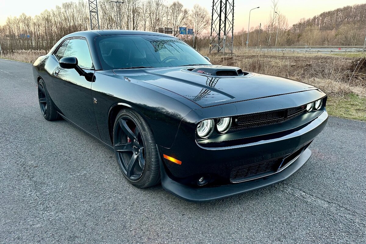 Dodge Challenger 2015 6.4 Hemi Scatpack Shaker - 2