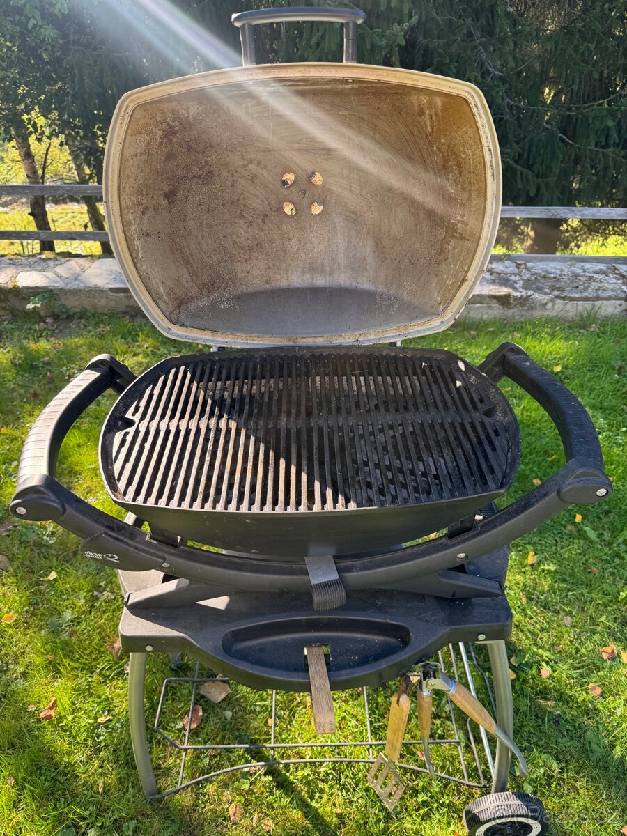 Gril Weber na uhli - 2