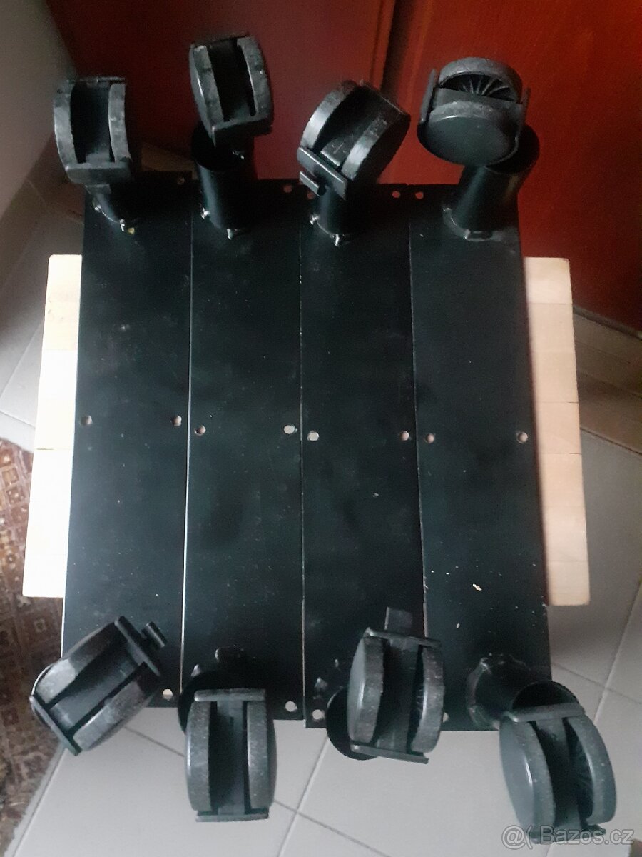 Kolečka na liště - pár.. K namontování na nábytek. 38 cm. - 2