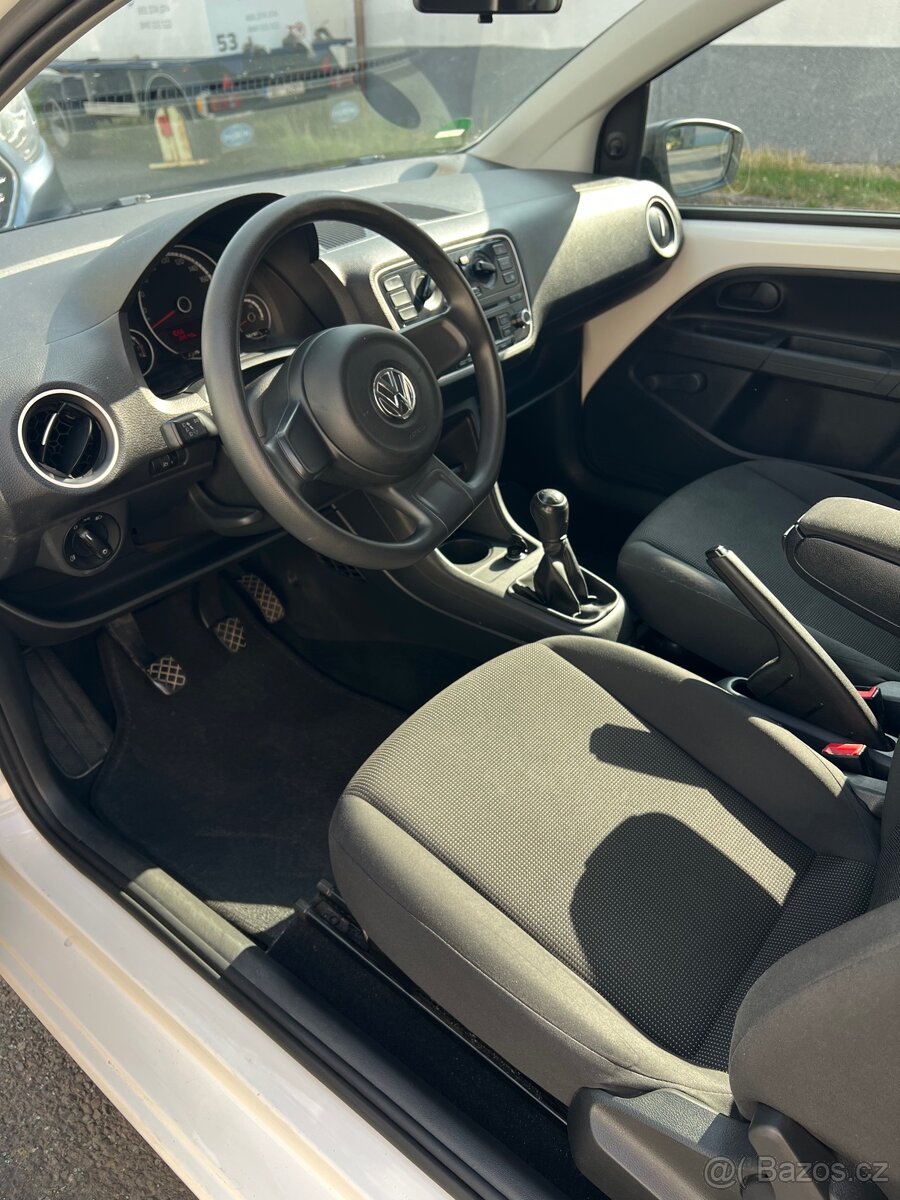 VW UP CNG 10/2013 AC - 2