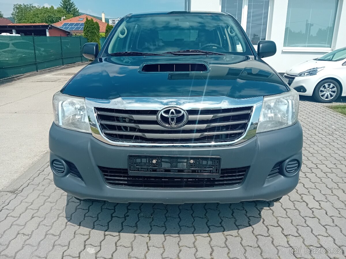 Toyota Hilux DC 2.5 I D-4D 106KW