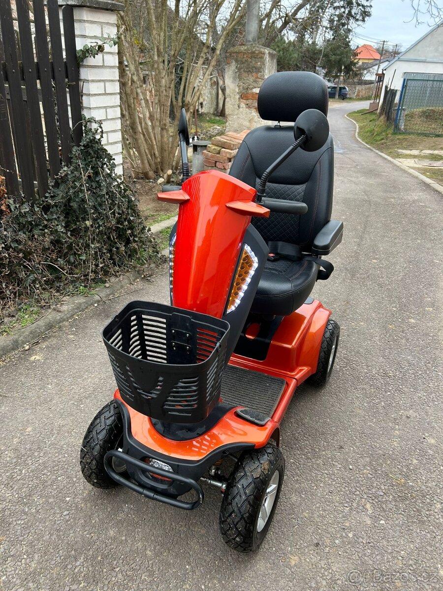 Elektrický invalidní vozík