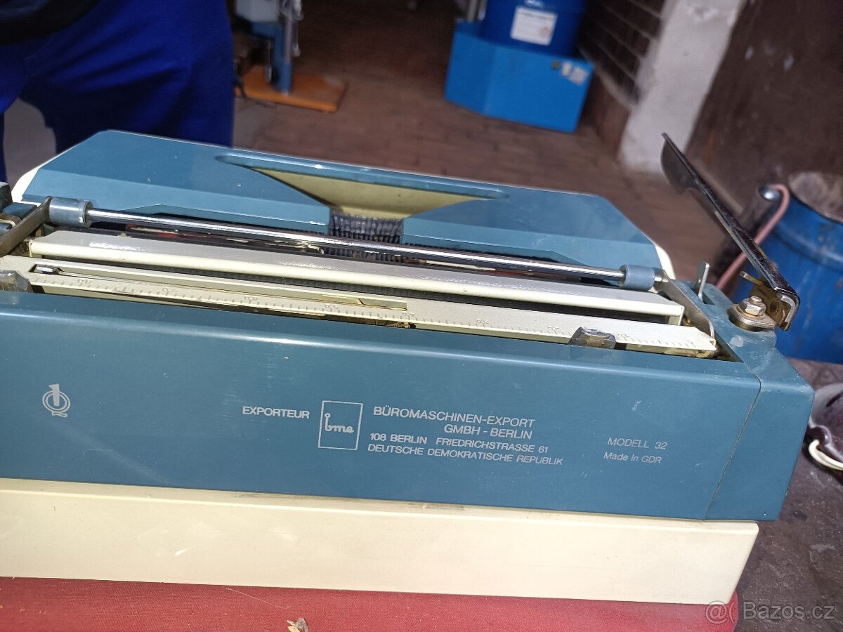 Psací stroj Erika - 2