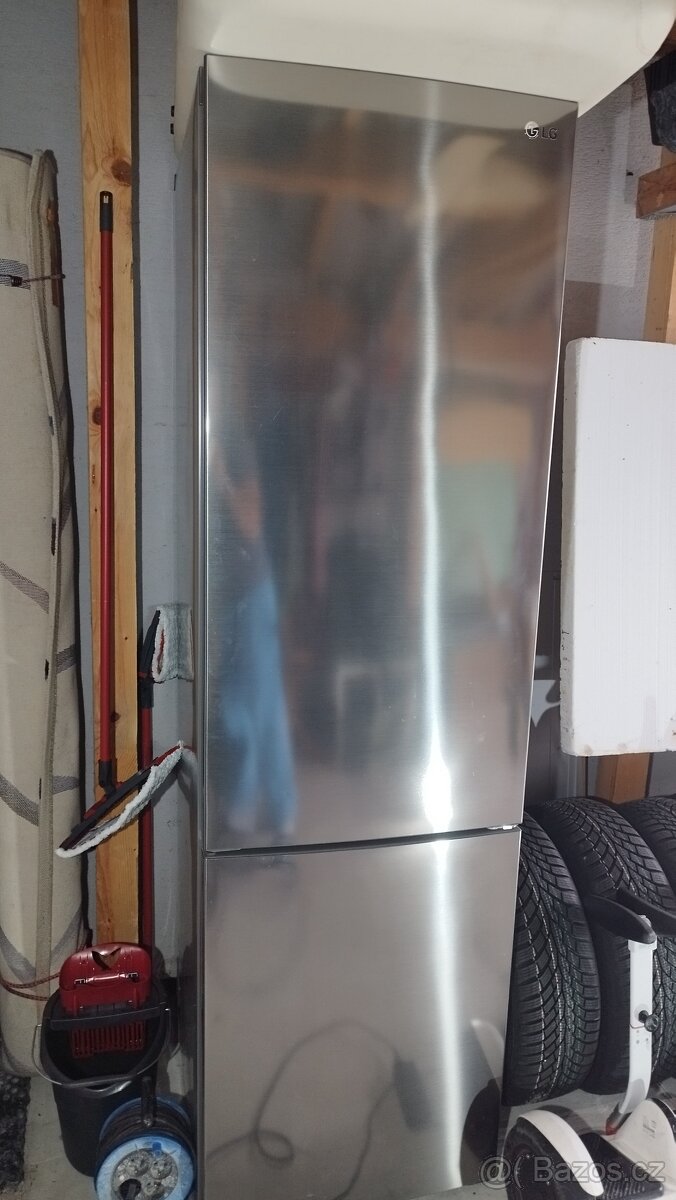 Lednice LG GBP62PZNBC - 2