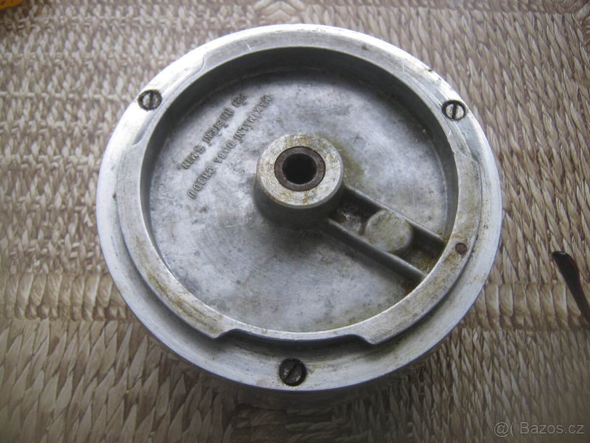 Prodám kovovou převodovku na starší kuchyňský robota ETA - 2