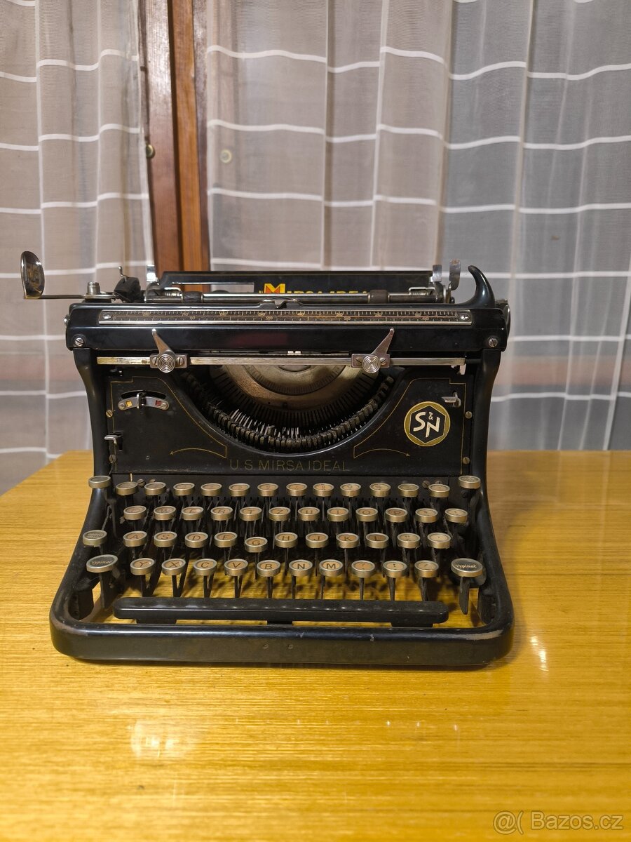 Psací stroj U.S. MIRSA IDEAL - 2