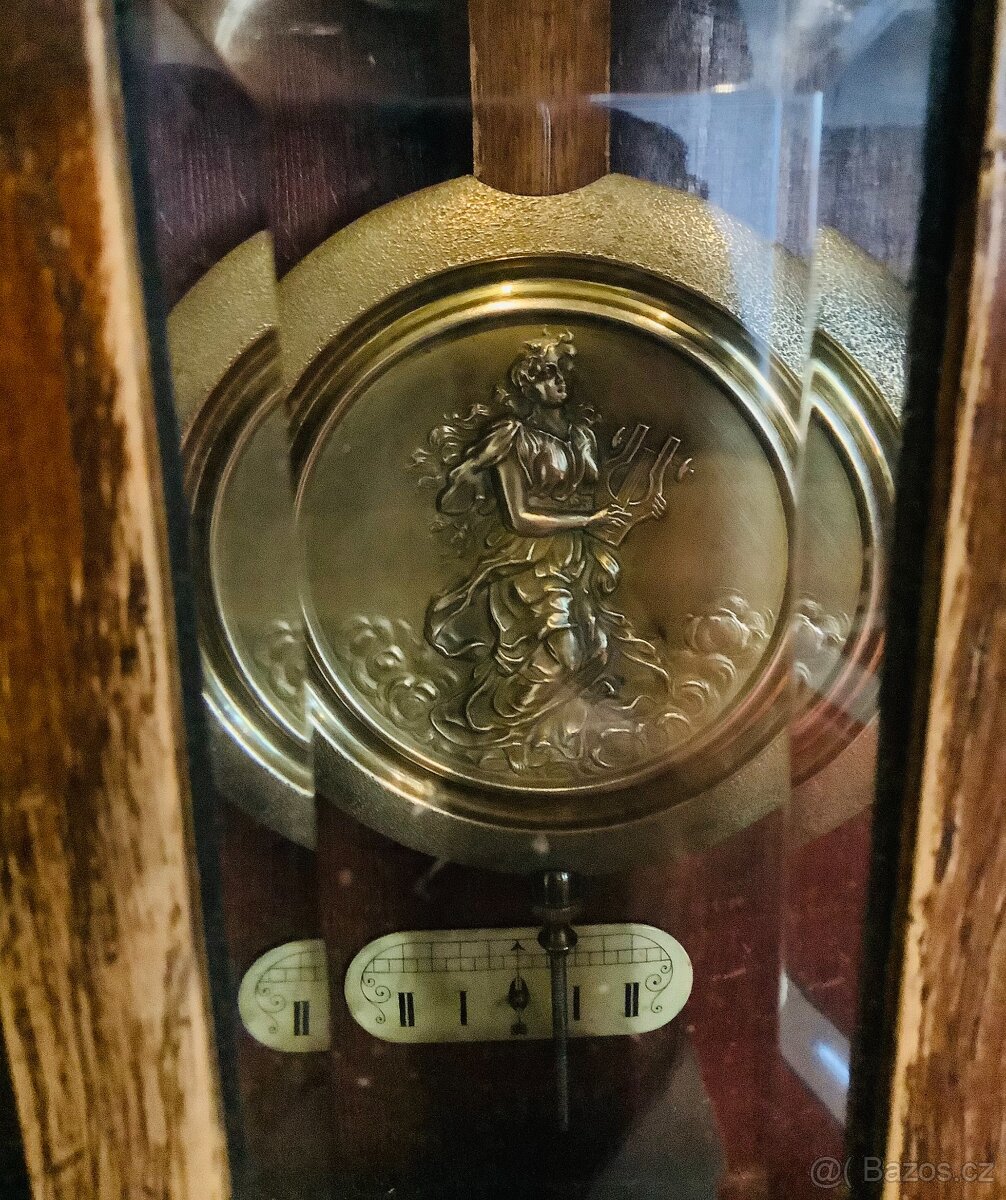 Starožitné pendlové hodiny - 2