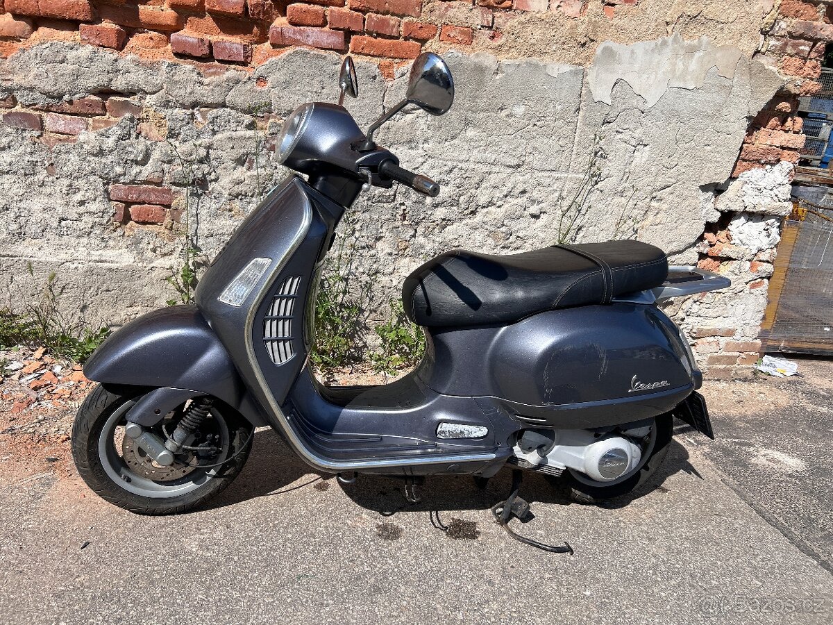Vespa 125, Vespa 200 GT - 2