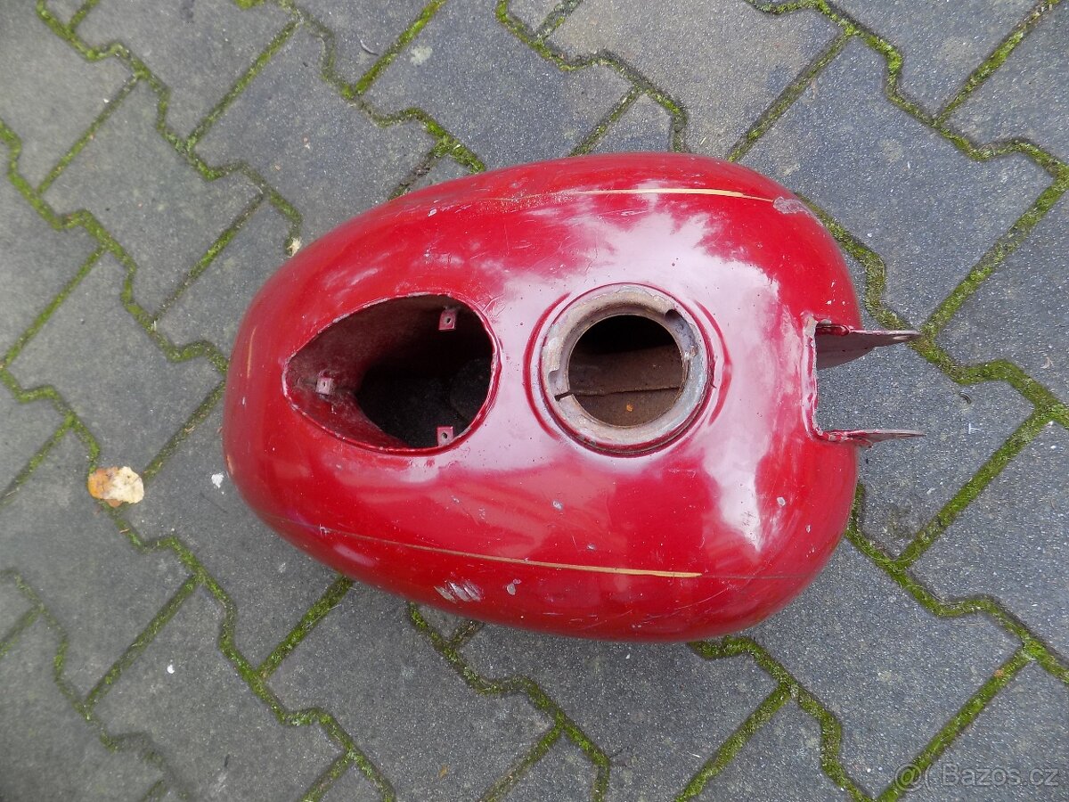 Nádrž Jawa malá kývačka - 2