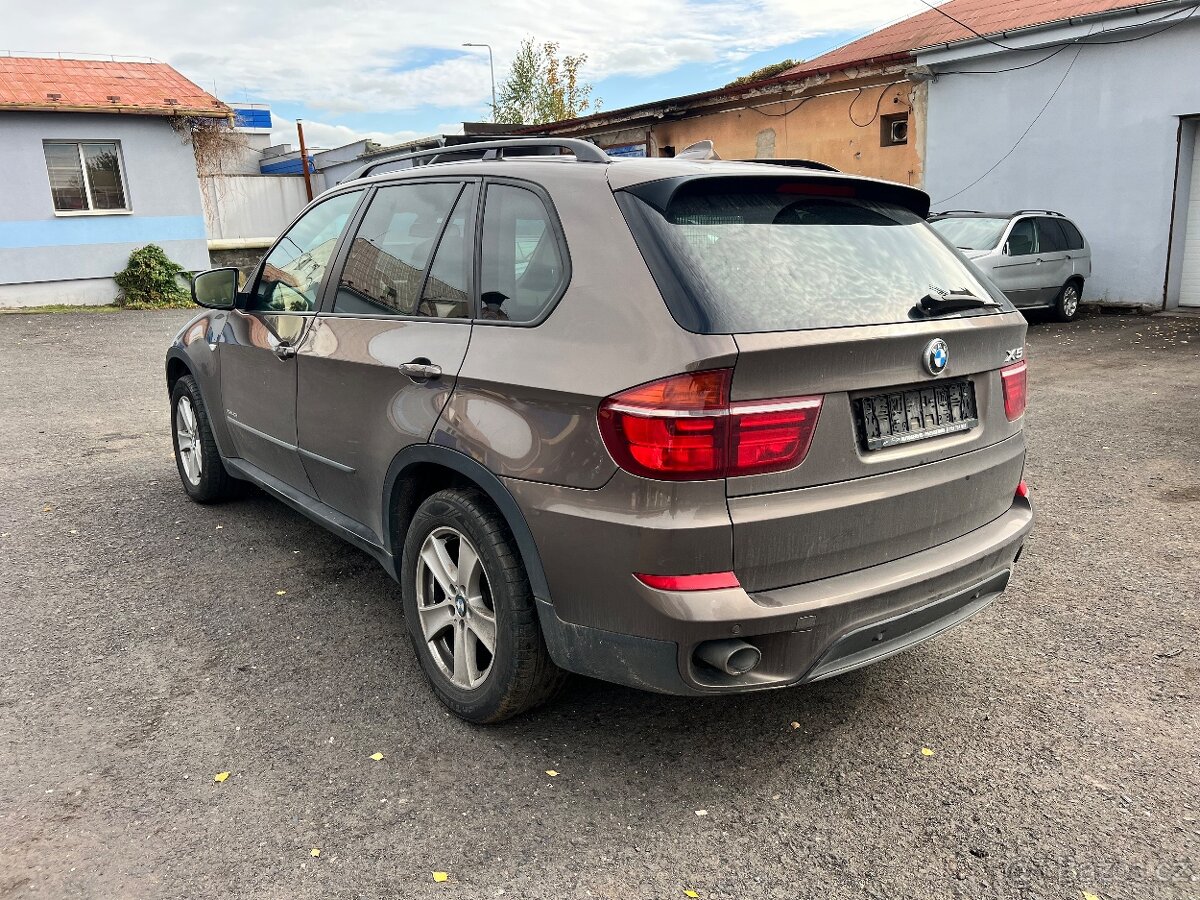 Bmw e70 40d 225kw Facelift Bronze met. Na díly - 2