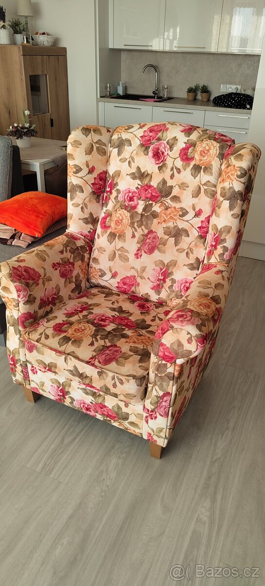 Křeslo s taburetem " Ušák" - 2