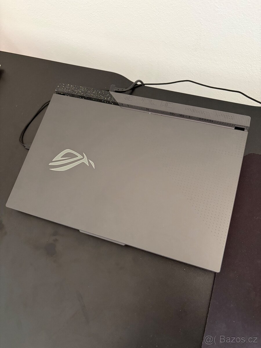 ASUS ROG Strix G17 (G713PV-LL045W) šedý - 2