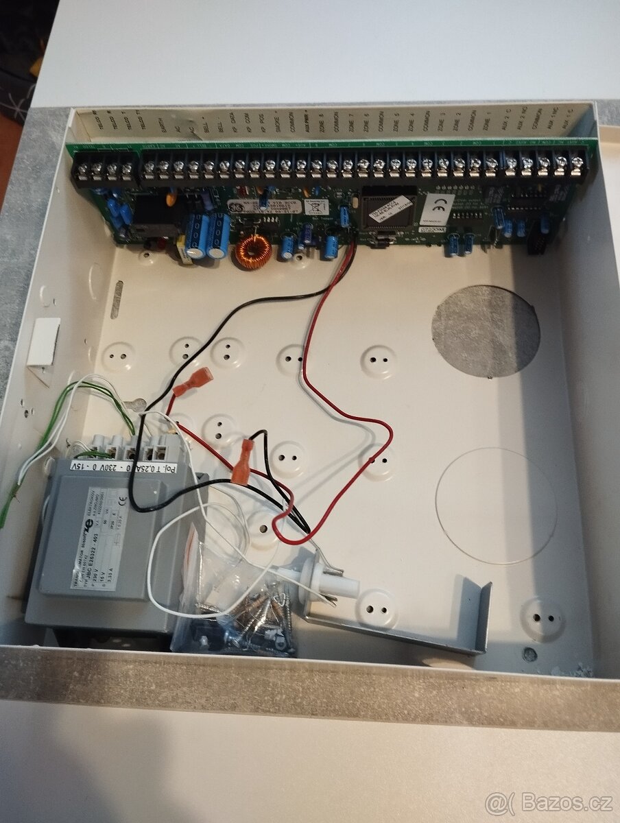 Prodám elektronické zabezpečovací zařízení. EZS - 2