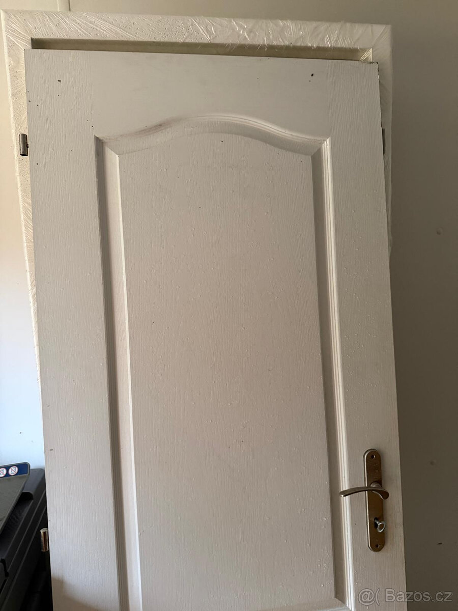 Interiérové dveře bílé plné - 2