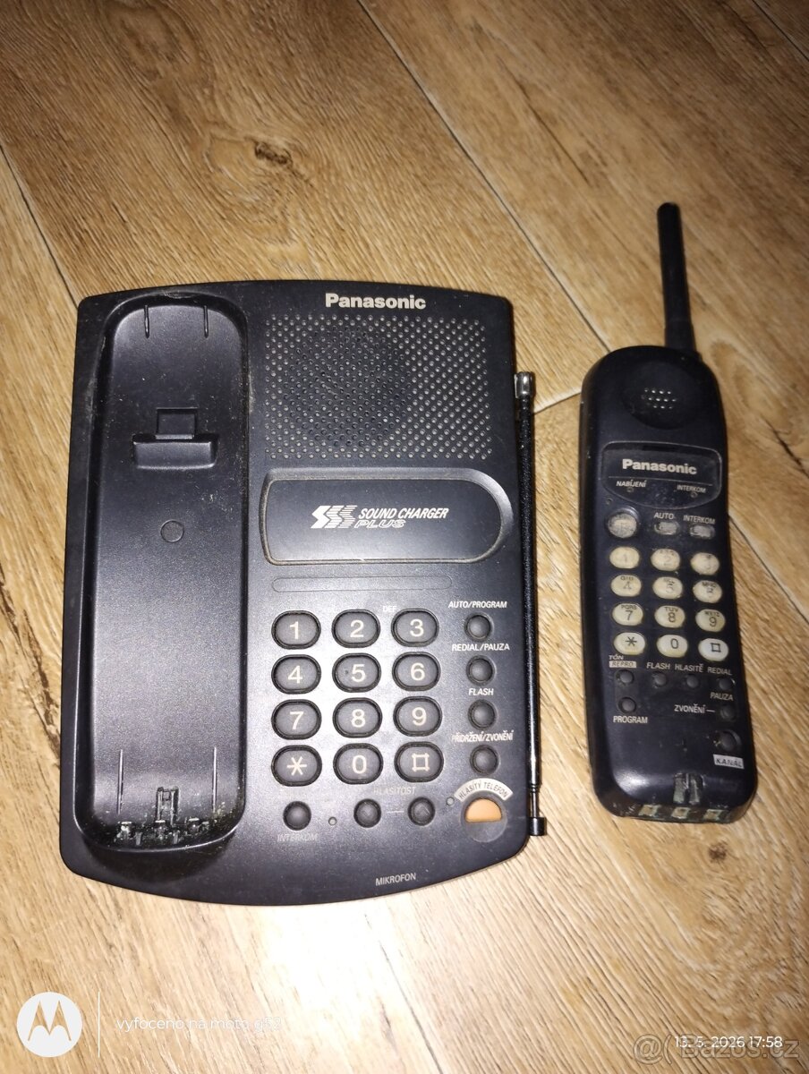 Staré mobilní telefony - 2