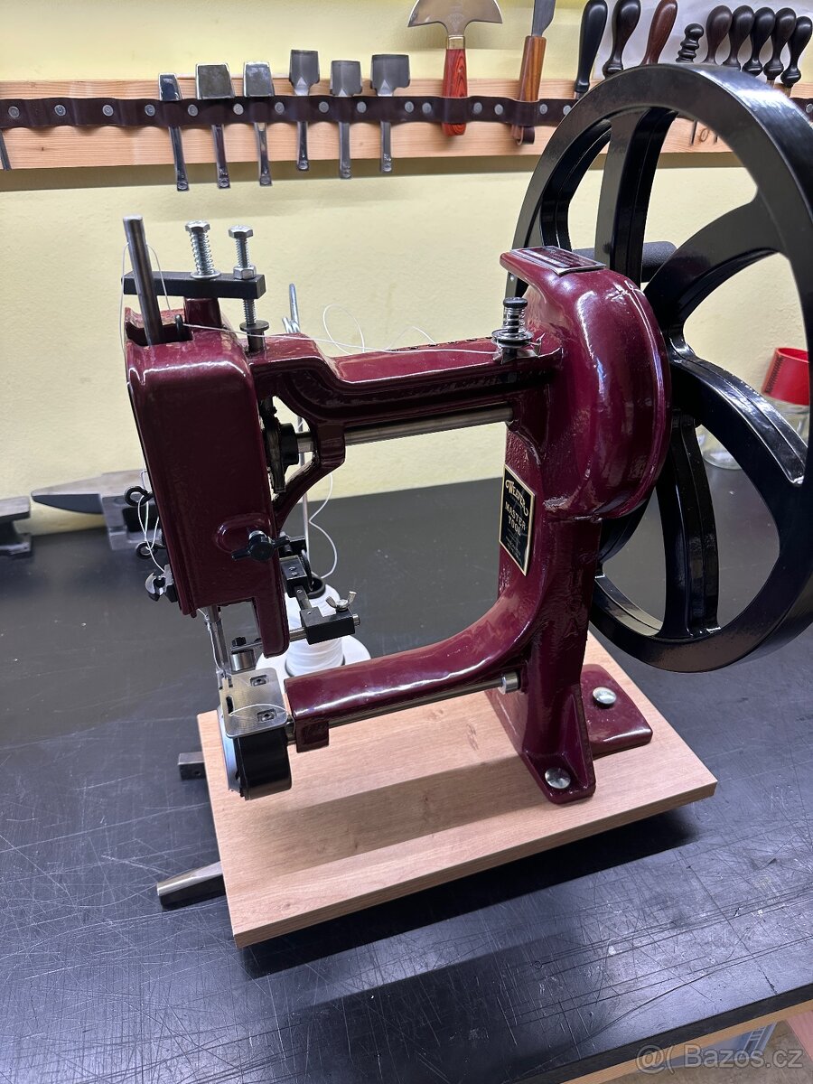 Šicí stroj Weaver Master tool cub - 2