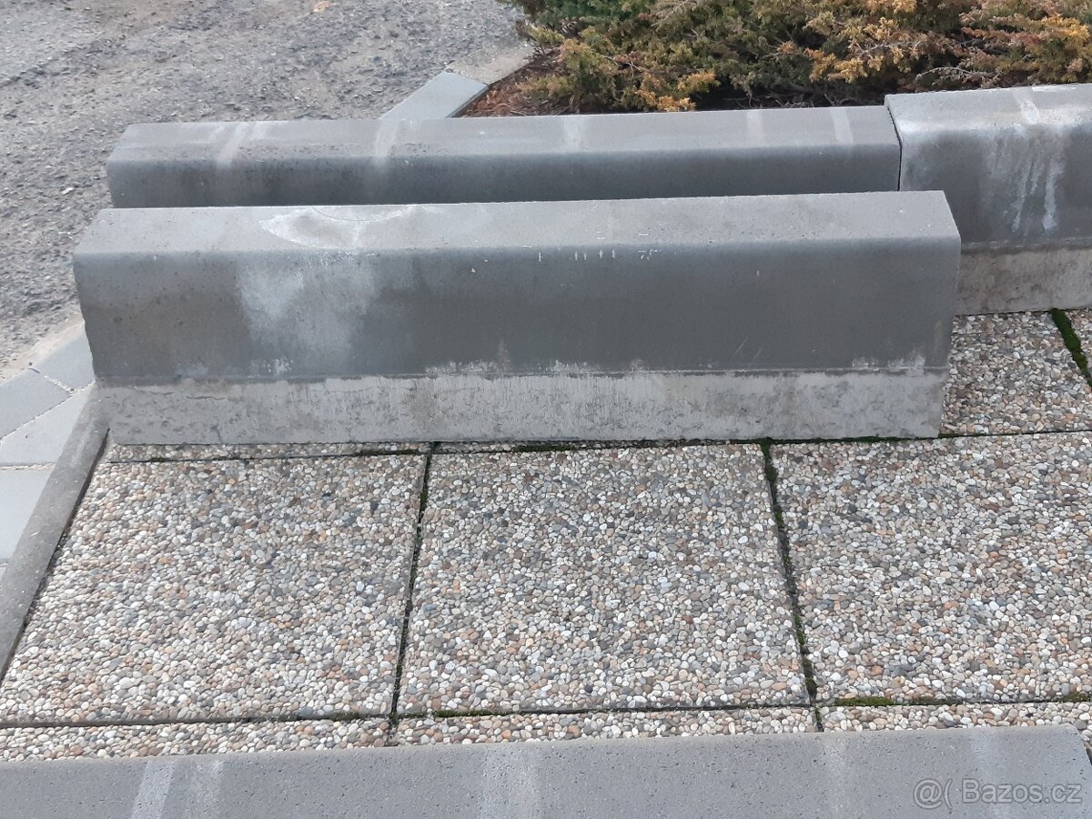 Silniční obrubníky - 2