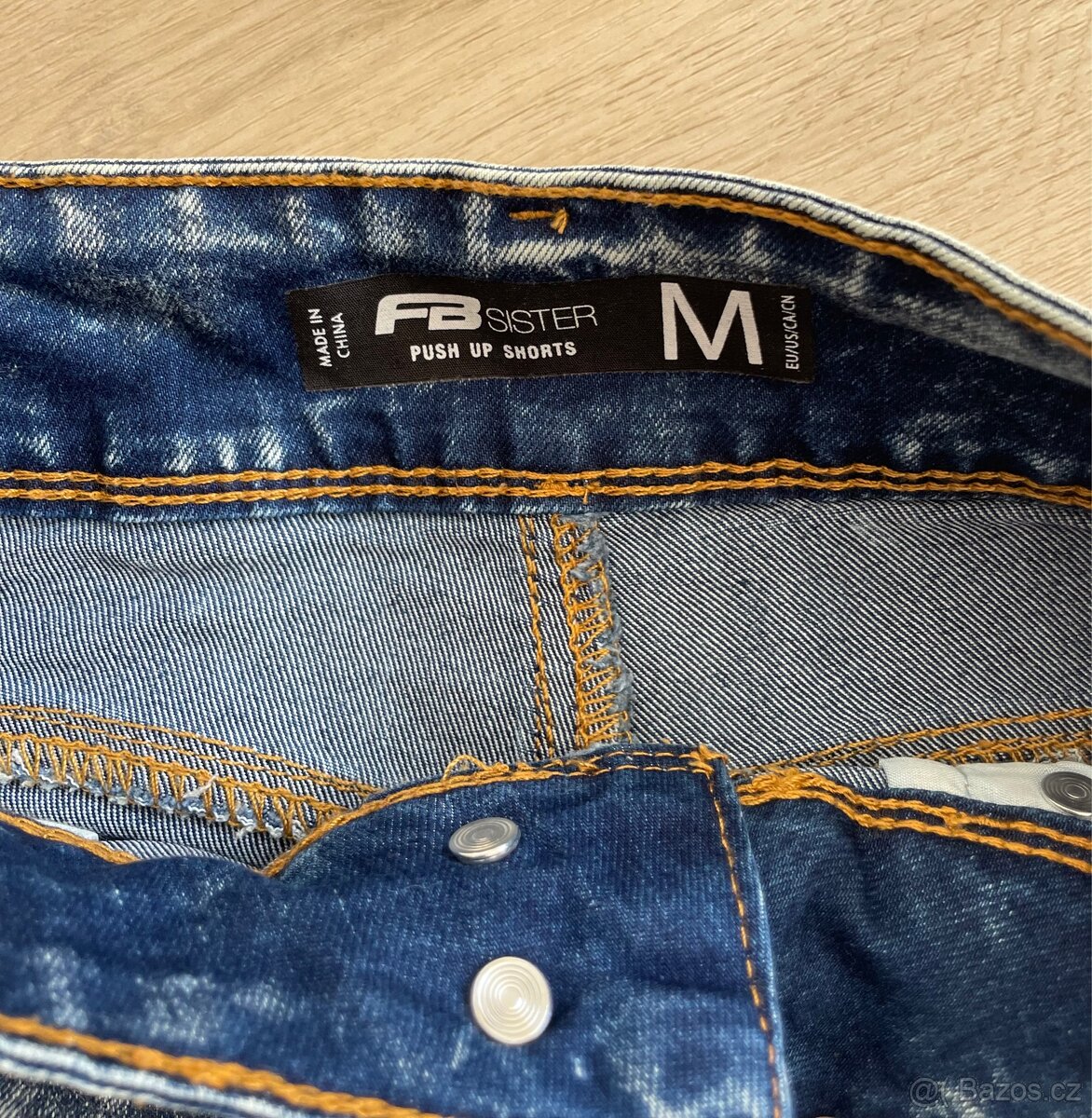 Dámské šortky, zn. FB Sister, vel. M - 2