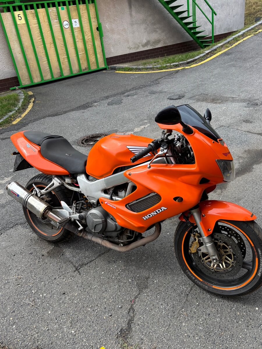 Honda vtr 1000 - 2