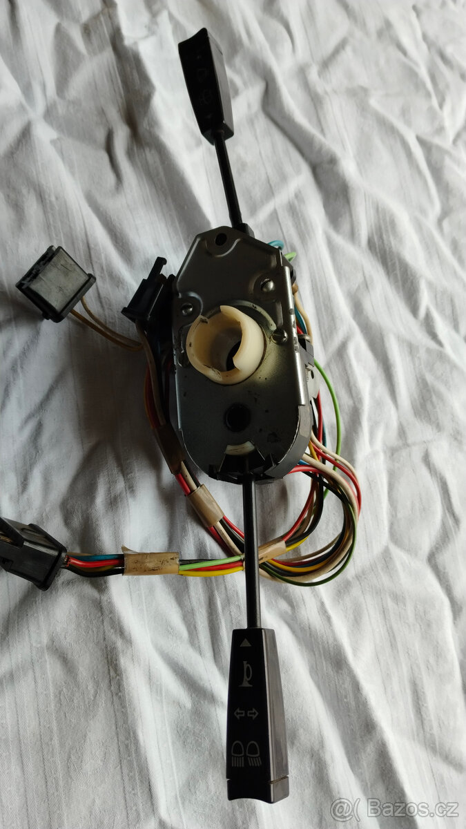 Škoda 120,přepínač blikačů a světel. - 2