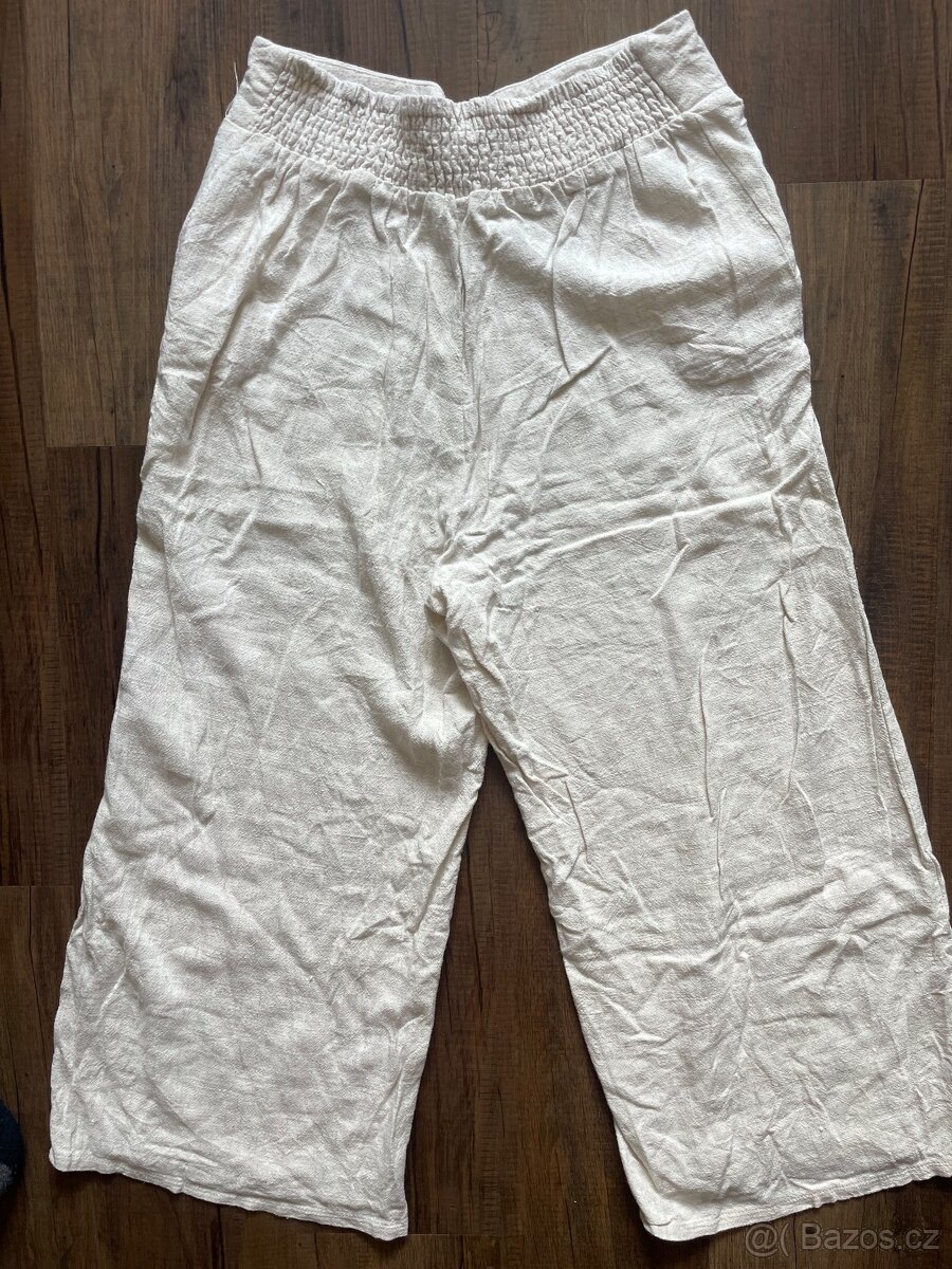 Volnější tříčtvrteční kalhoty - 2