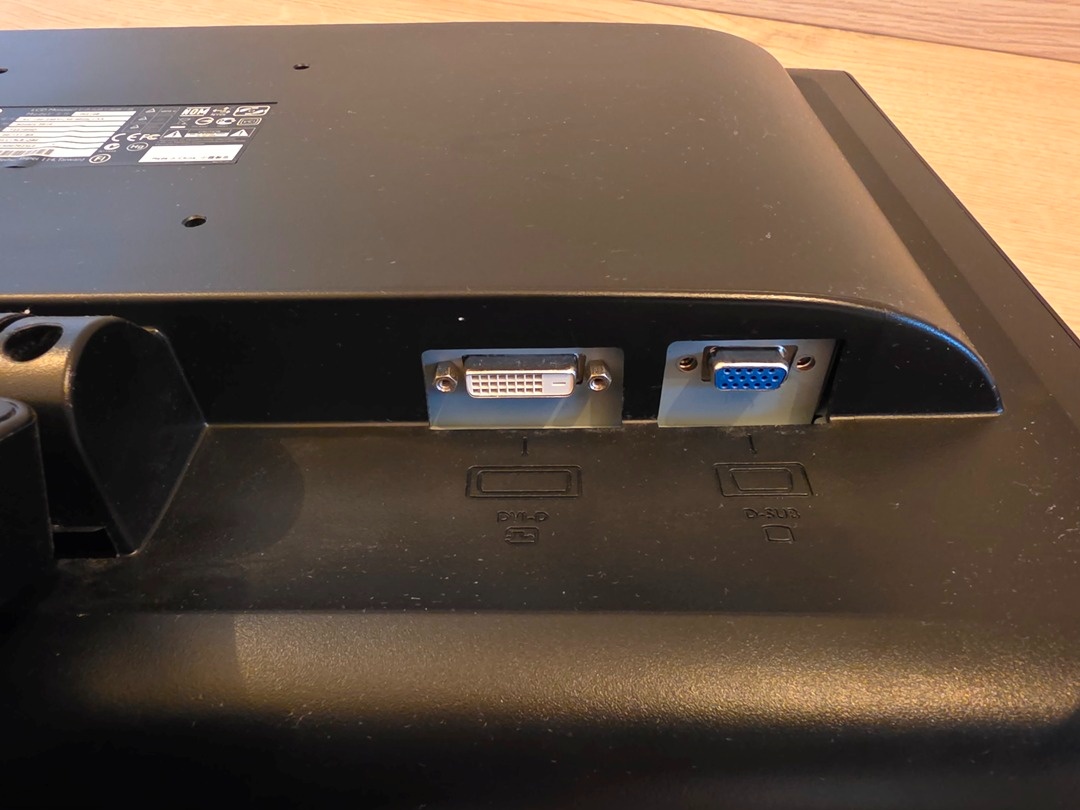 monitor LCD BenQ T2210HD 22" - 2