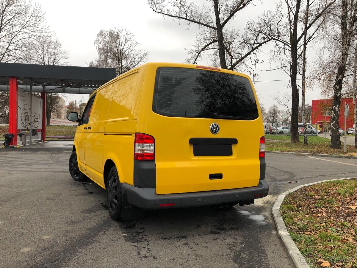 Volkswagen Transporter T5 2.0 TDI ODPOČET DPH - 2