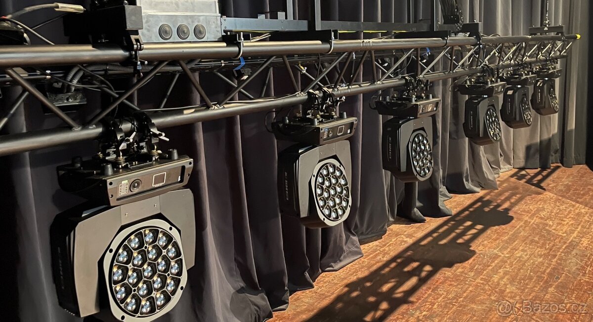 12 x LED WASH 19x15W - 2