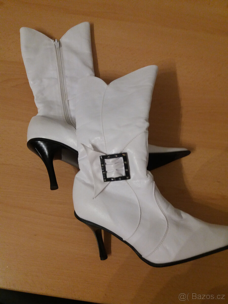 KOZAČKY NA PODPATKU - 2