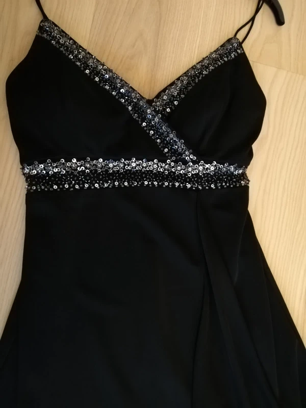 Plesové šaty s přehozem - 2