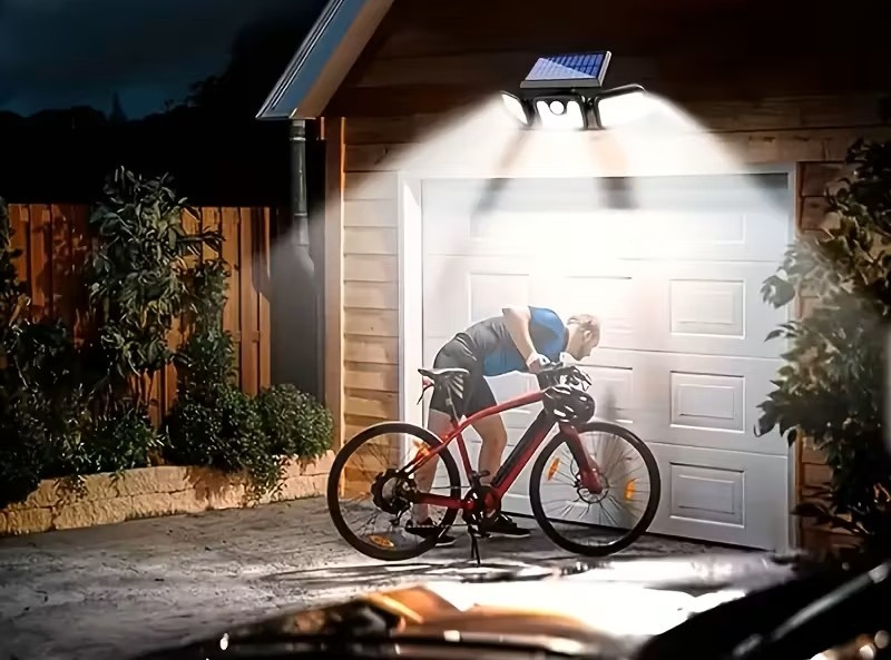 Solární LED světlo s pohybovým senzorem - 2