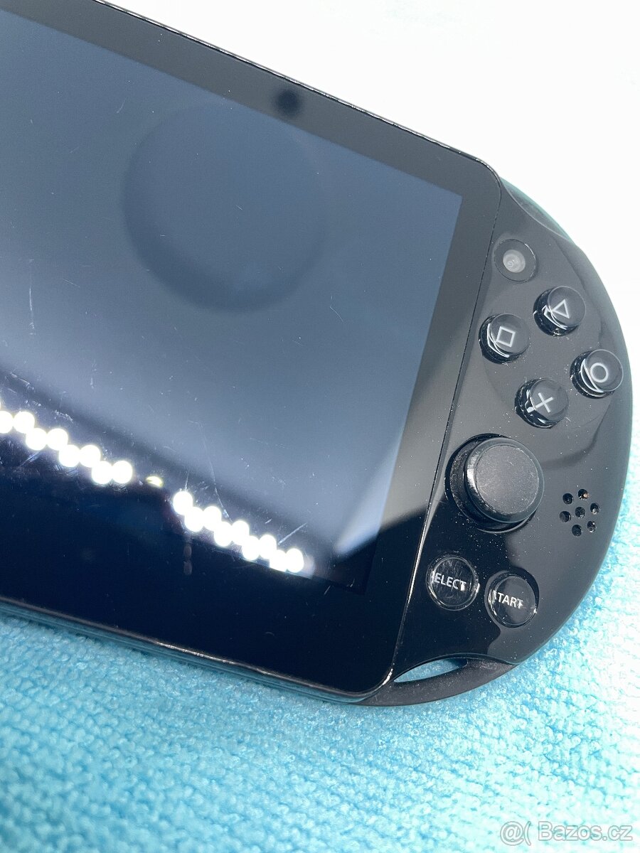 PS VITA PCH-2016 LCD - 2