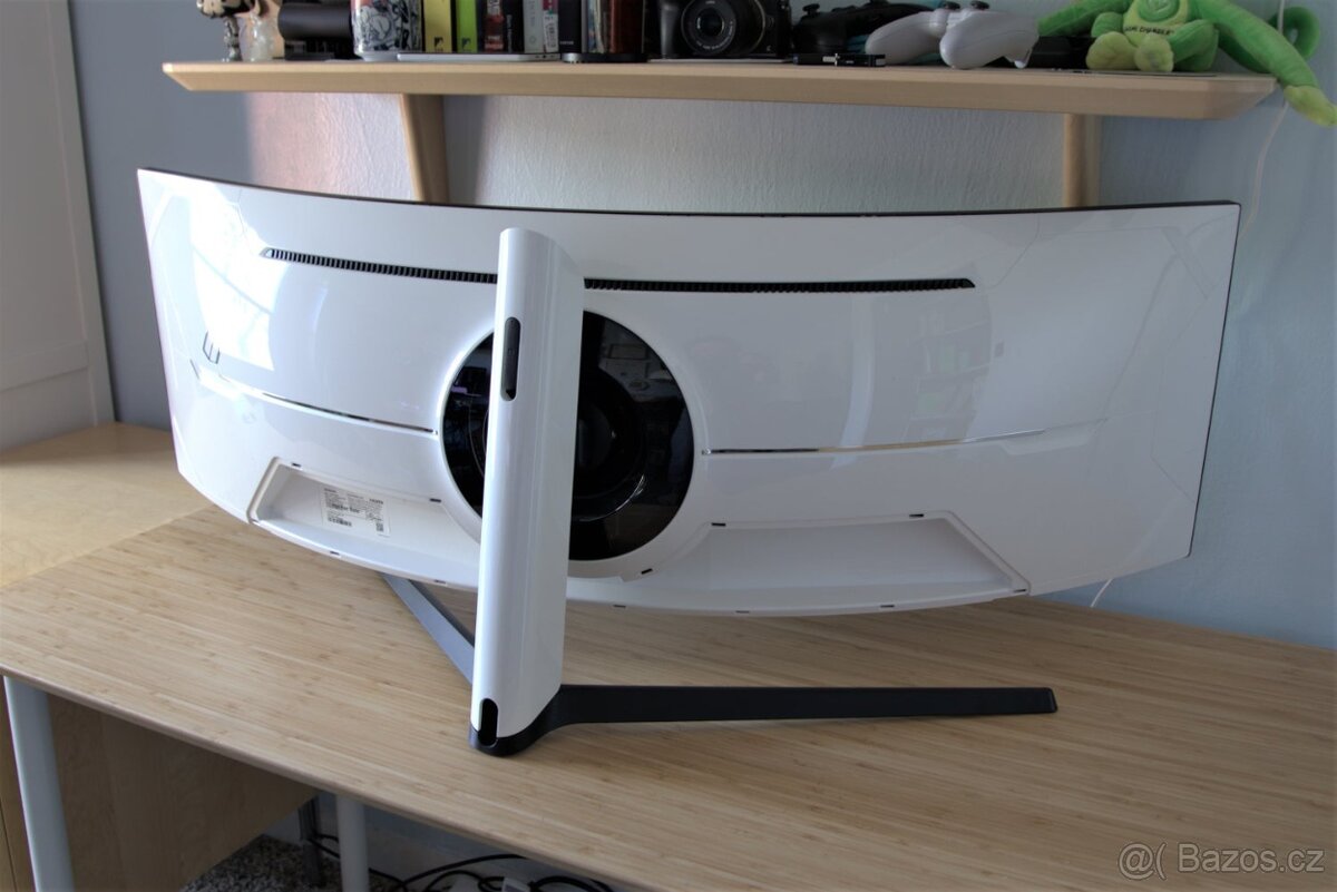 Samsung 49 Odyssey Neo G9 - 2