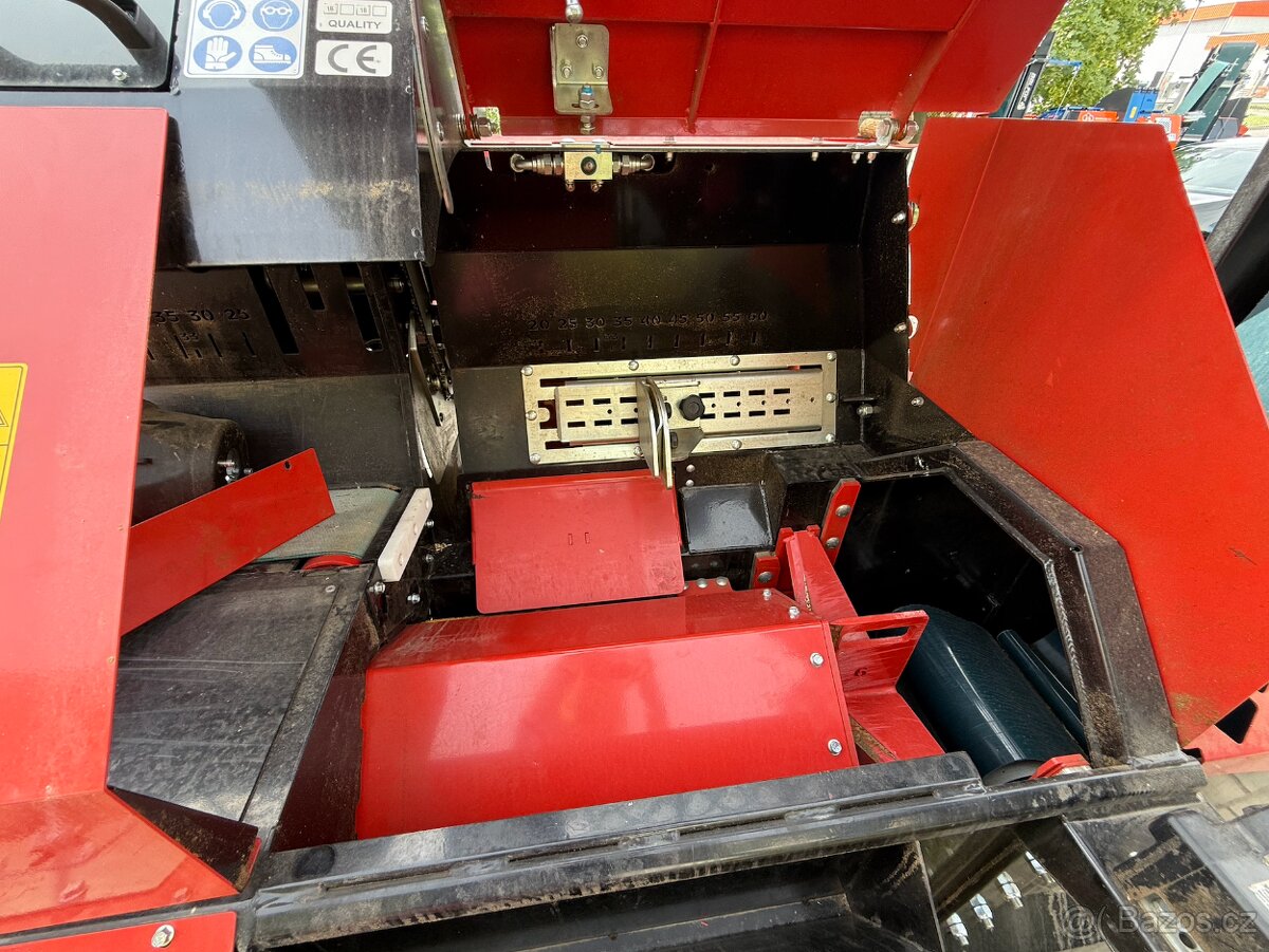 Štípací automat Balfor 416 pohon traktor - 2