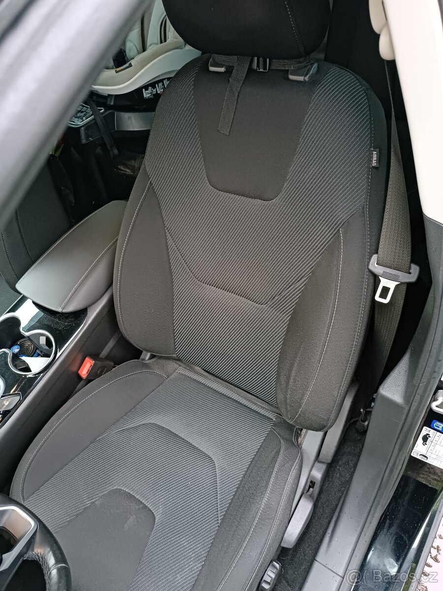 Prodám Spolehlivý Ford Mondeo 4×4 s velkou výbavou - 2