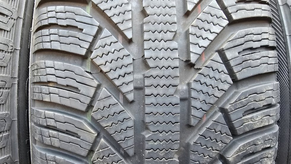 Zimní pneu 215/60/16 Semperit - 2