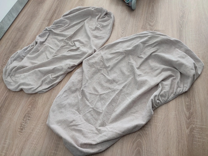 2x světle šedé froté prostěradlo - 2