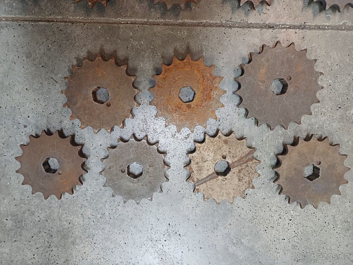 Řetězové kolečko ČZ enduro a motocross - 2