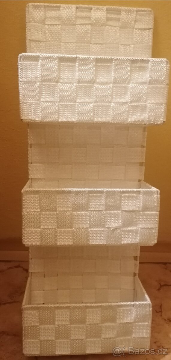 Třípatrový organizér - 2