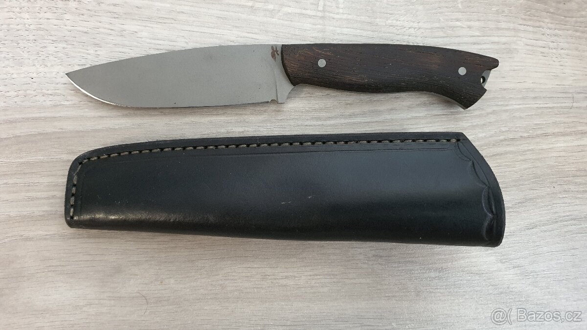 Nůž, Ivo hrbek - 2