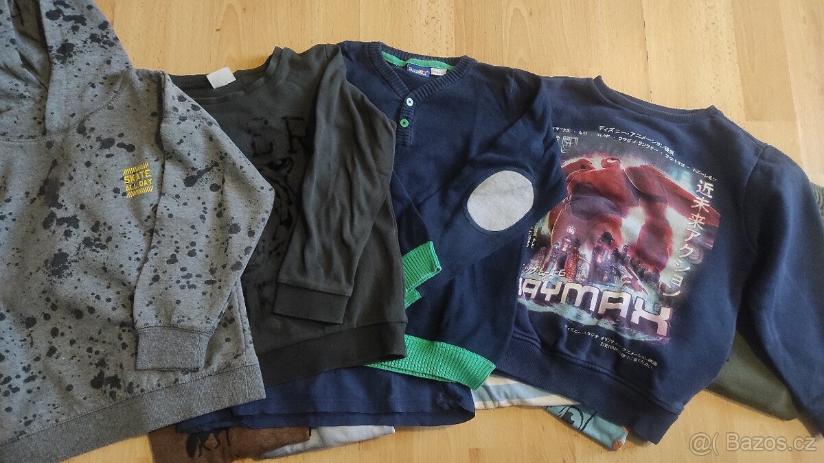 Set chlapeckého oblečnení (třička, mikiny, svetr, tepláky) - 2