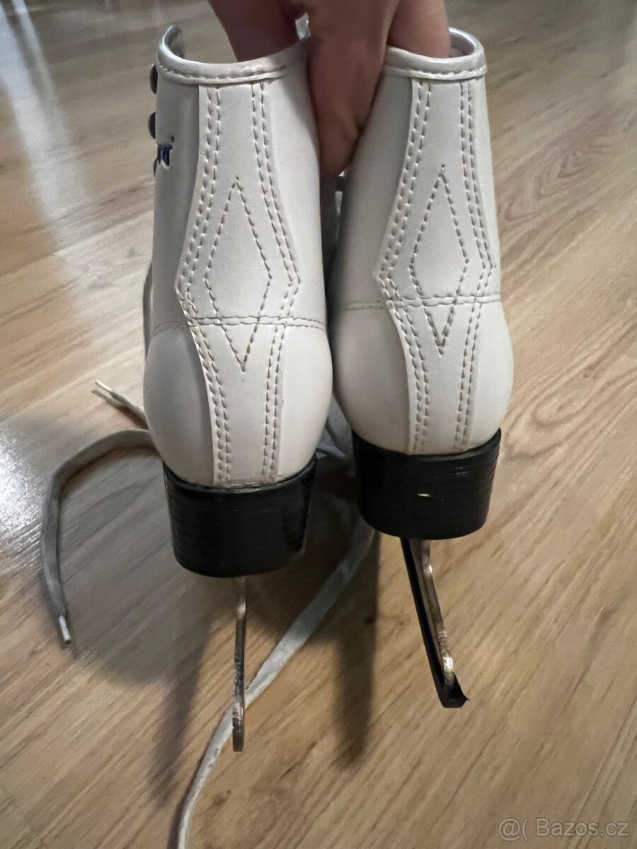 Dětské dívčí brusle vel. 34 - 2