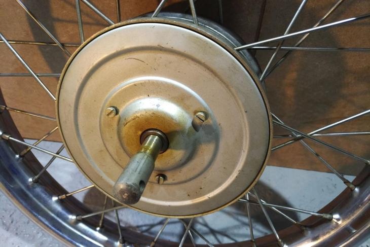 Hledám kola na ČZ 175/450 - 2