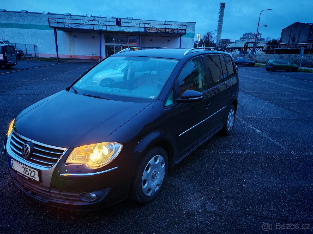 VW Touran DSG, 2.0TDI 103KW r.v.2010 - 2