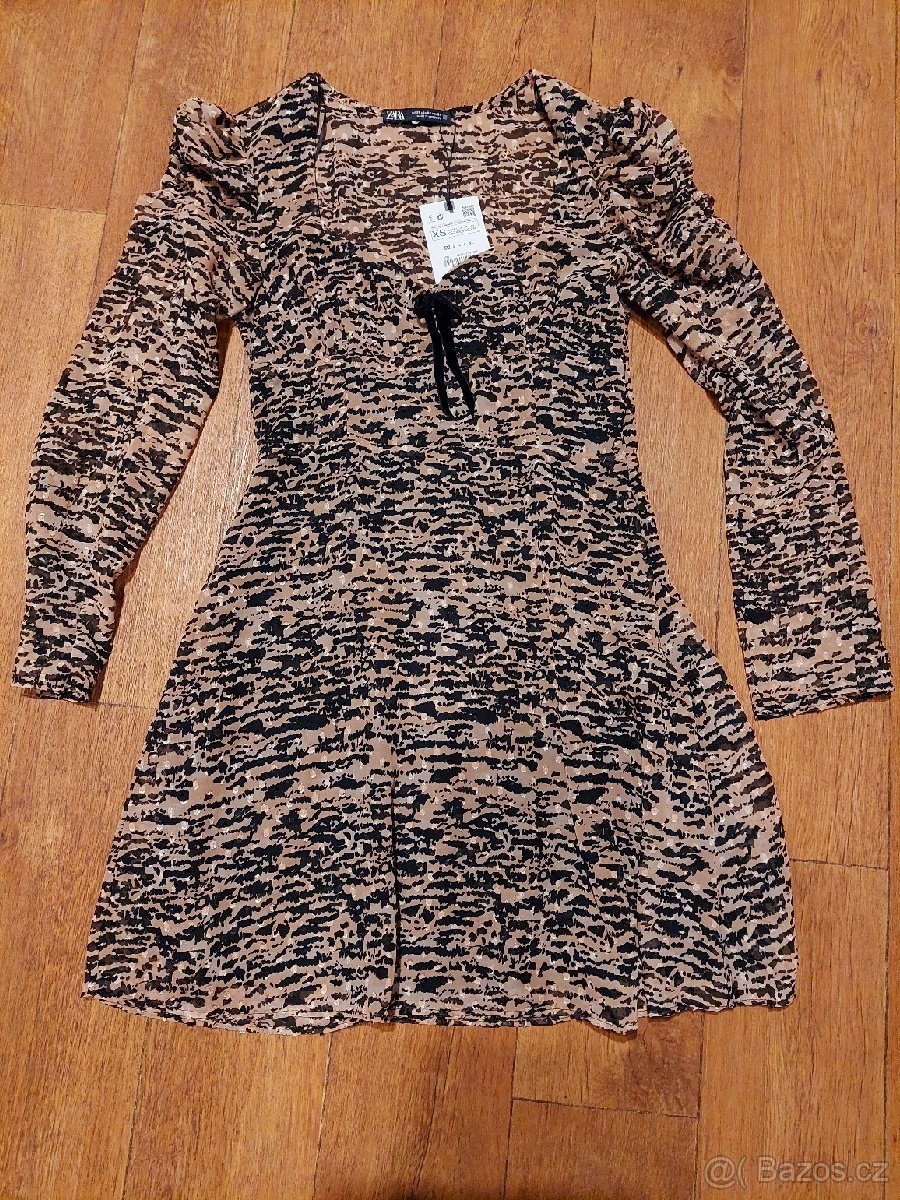 ZARA. Jarní šaty s dlouhým rukávem. - 2