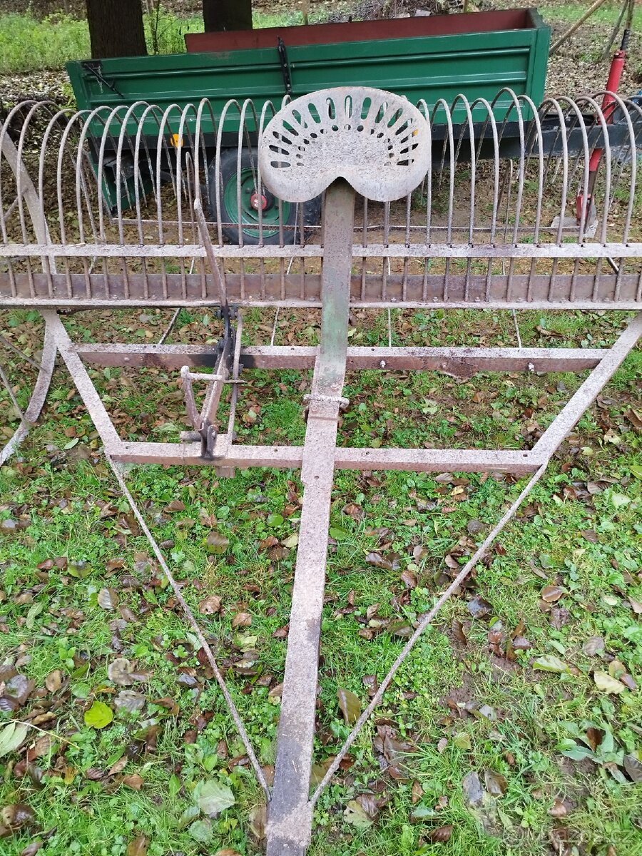 Koňská nahrabovačka pohrabovačka - 2